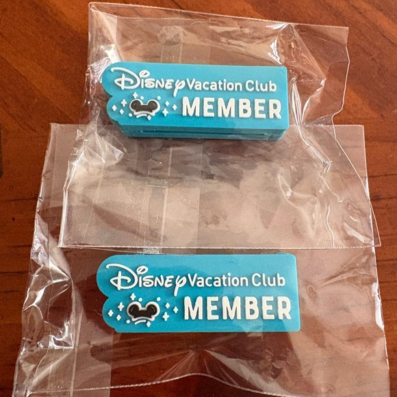 Disney Vacation Club DVC Slider Set of 2 NEW IN PACKAGING - Picture 1 of 1